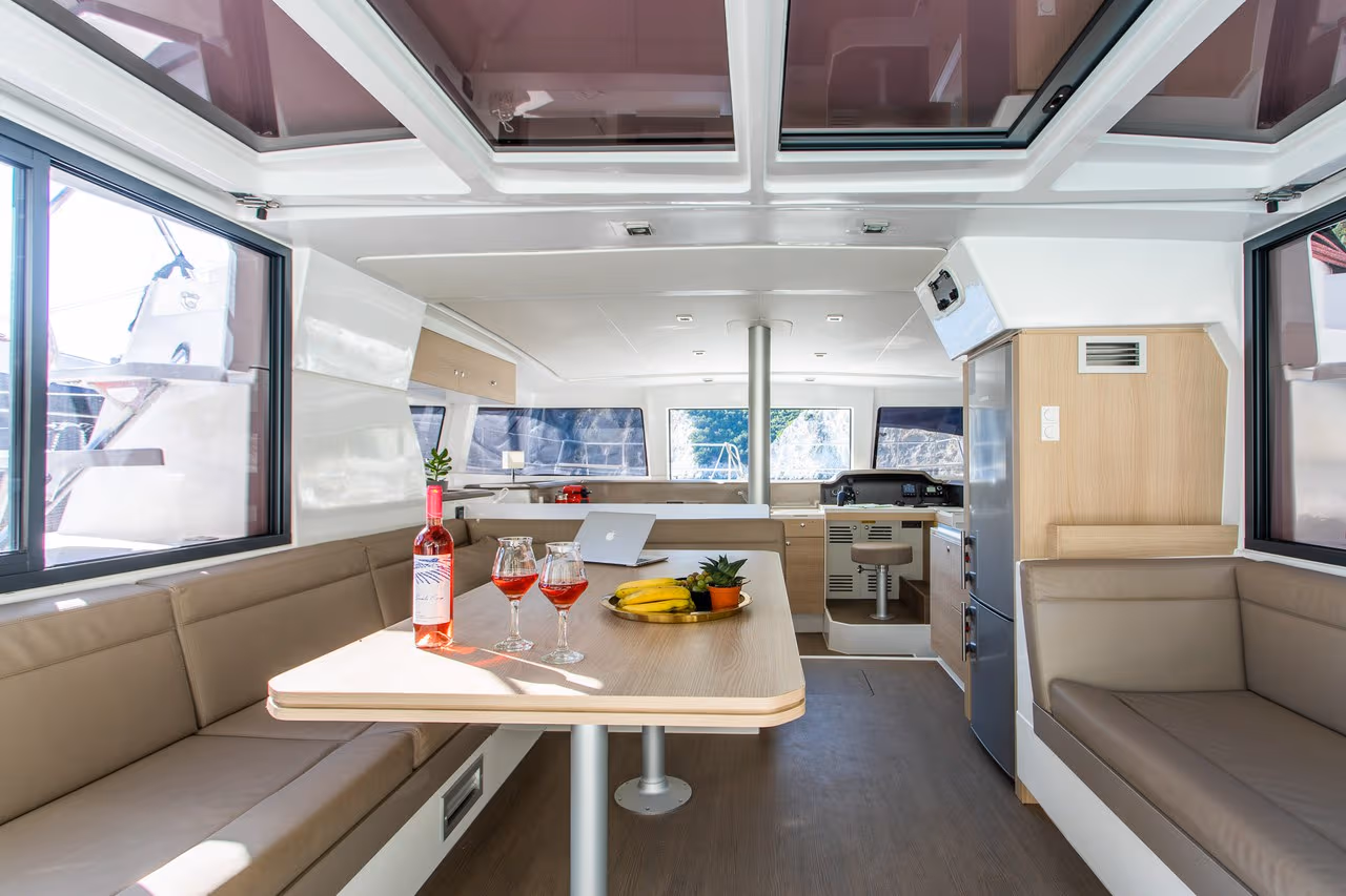 Viaje en catamarán premium, con patrón y cocinero a bordo por Grecia, Ruta por las islas jónicas